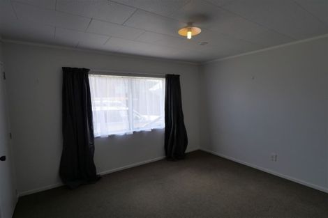Photo of property in 2 Gordon Paul Place, Tuakau, 2121
