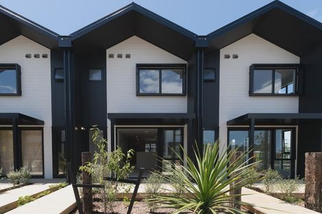 Photo of property in 2b Nerita Place, Long Bay, Auckland, 0630