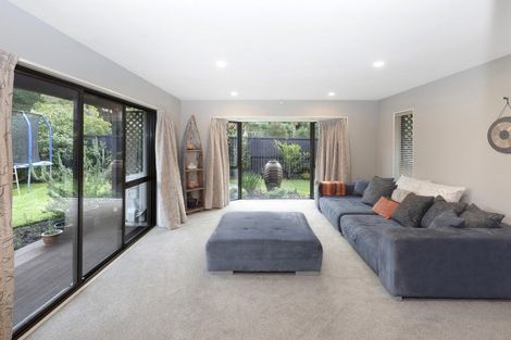 Photo of property in 271 Queenspark Drive, Parklands, Christchurch, 8083