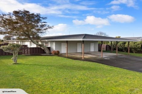 Photo of property in 2/15 Latham Avenue, Pakuranga, Auckland, 2010