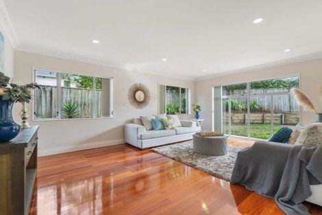 Photo of property in 231a Lake Road, Belmont, Auckland, 0622