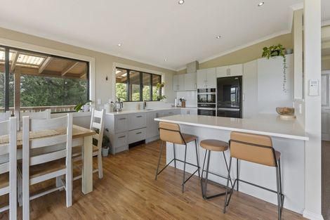 Photo of property in 11 Streets Way, Timberlea, Upper Hutt, 5018