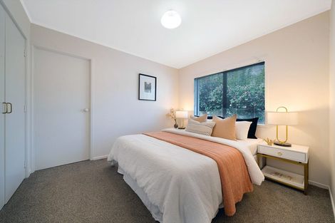 Photo of property in 2/12 Grimshaw Place, Henderson, Auckland, 0612