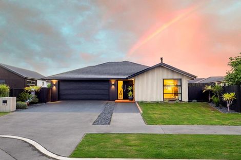 Photo of property in 112 Prestons Park Drive, Marshland, Christchurch, 8083