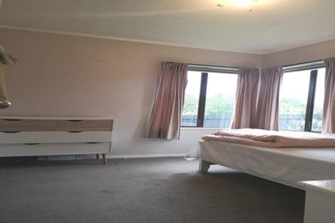 Photo of property in 12 Leven Lane, Totara Heights, Auckland, 2105