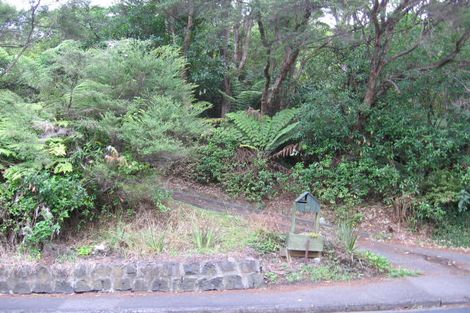 Photo of property in 64 Takahe Road, Titirangi, Auckland, 0604