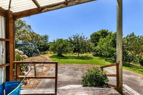 Photo of property in 10 Hussey Street, Waverley, 4510