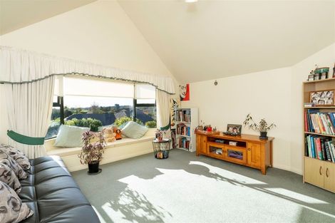 Photo of property in 6 Hillcrest Lane, Levin, 5510