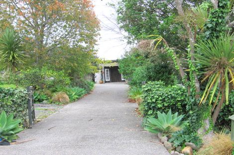Photo of property in 37a Churchouse Road, Greenhithe, Auckland, 0632