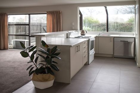 Photo of property in 1/78 Glengarry Road, Glen Eden, Auckland, 0602