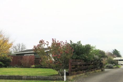 Photo of property in 30 Jeffares Place, Taradale, Napier, 4112