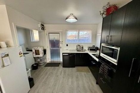 Photo of property in 2/78 Middlepark Road, Sockburn, Christchurch, 8042