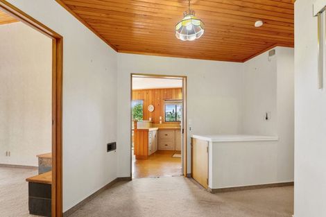Photo of property in 29 Omokoroa Road, Omokoroa, 3114
