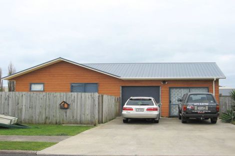 Photo of property in 12 Jacaranda Drive, Whitianga, 3510