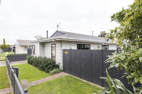 Photo of property in 53a Benmore Avenue, Cloverlea, Palmerston North, 4412