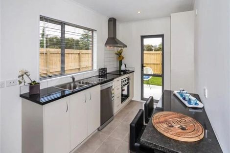 Photo of property in 1/46 Park Estate Road, Rosehill, Papakura, 2113