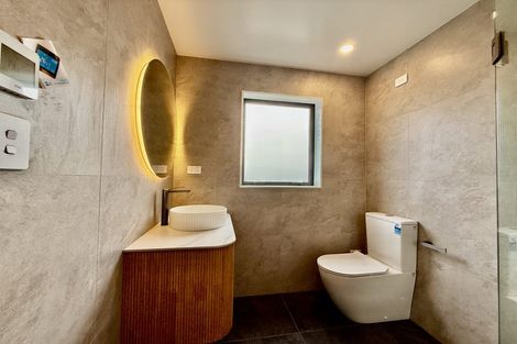 Photo of property in 77c Schoolside Road, Kumeu, 0810