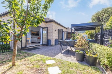 Photo of property in 2 Georgia Grove, Paraparaumu, 5032