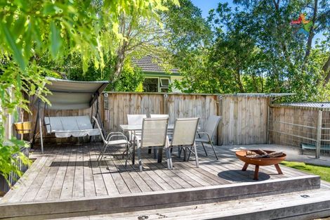 Photo of property in 44 Norton Park Avenue, Fairfield, Lower Hutt, 5011