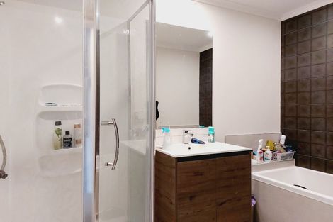 Photo of property in 40 Hobsonville Point Road, Hobsonville, Auckland, 0616