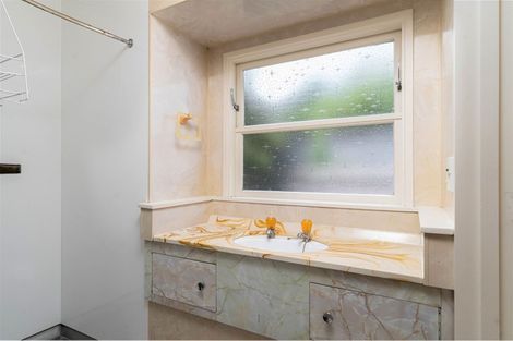 Photo of property in 24 Oxford Street, Lansdowne, Masterton, 5810