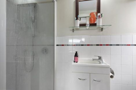 Photo of property in 17a Castle Crescent, Stokes Valley, Lower Hutt, 5019