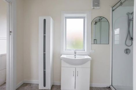 Photo of property in 160 Main South Road, Green Island, Dunedin, 9018