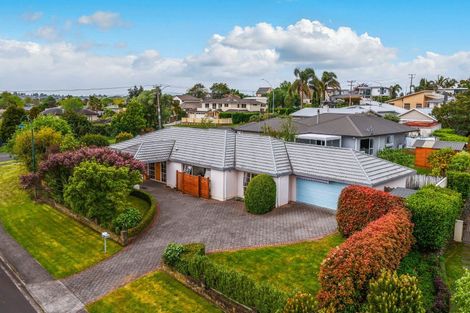 Photo of property in 1 Bramley Drive, Rototuna, Hamilton, 3210