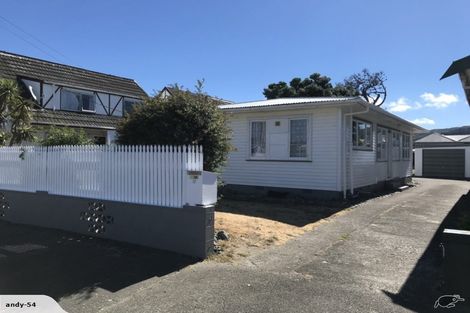 Photo of property in 17 Bolton Street, Petone, Lower Hutt, 5012