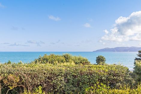 Photo of property in 13 Kohutuhutu Road, Raumati Beach, Paraparaumu, 5032