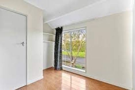 Photo of property in 5/106 West Coast Road, Glen Eden, Auckland, 0602