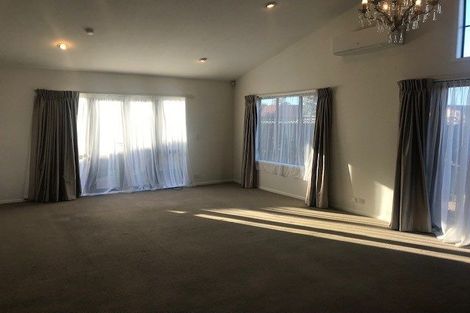 Photo of property in 1 Sheldon Place, Burswood, Auckland, 2013