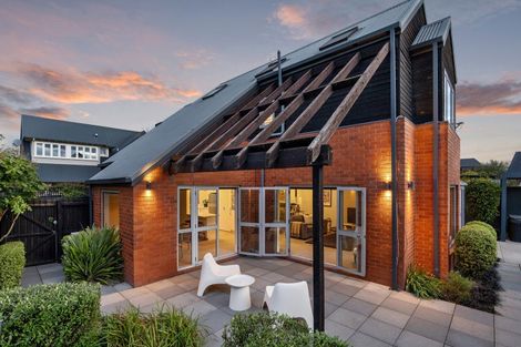 Photo of property in 87b Aikmans Road, Merivale, Christchurch, 8014