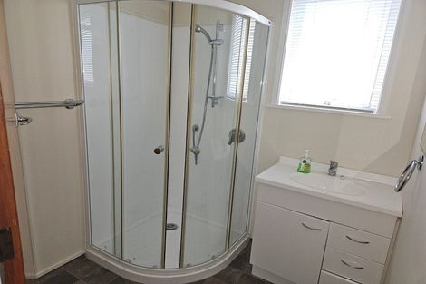 Photo of property in 1/60 Great South Road, Papakura, 2110