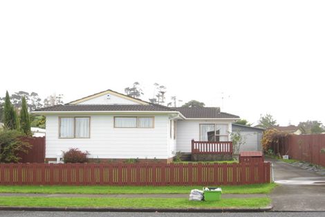 Photo of property in 25 Casuarina Road, Half Moon Bay, Auckland, 2012