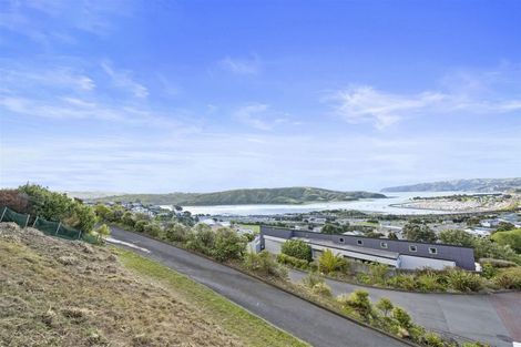 Photo of property in 32 Paremata Drive, Paremata, Porirua, 5024