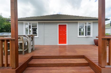 Photo of property in 9 Bull Street, Bulls, 4818