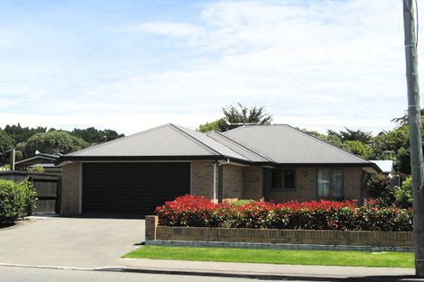 Photo of property in 192 Estuary Road, South New Brighton, Christchurch, 8062