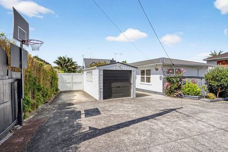 Photo of property in 1/7a Corunna Road, Milford, Auckland, 0620