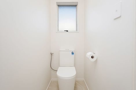 Photo of property in 12 Raelene Place, Massey, Auckland, 0614