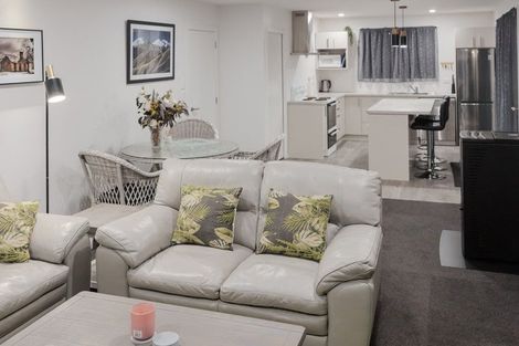 Photo of property in 10 Bute Street, Moeraki, 9482