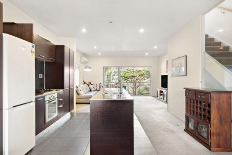 Photo of property in 76c Edmonton Road, Henderson, Auckland, 0612