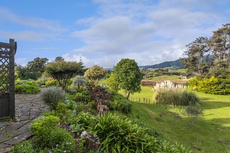 Photo of property in 63 Paetawa Road, Peka Peka, Waikanae, 5391