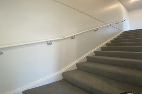 Photo of property in 1 Ara Paiwhenua, Tawa, Wellington, 5028