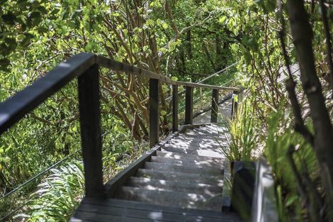 Photo of property in 11 Karaka Street, Eastbourne, Lower Hutt, 5013