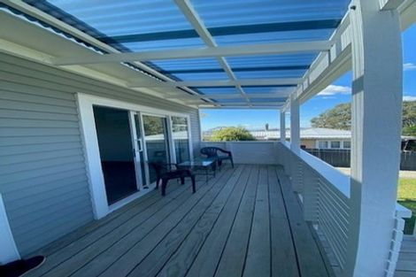 Photo of property in 14 John Road, Stanmore Bay, Whangaparaoa, 0932
