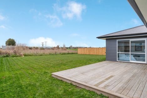 Photo of property in 38 Feist Street, Carterton, 5713