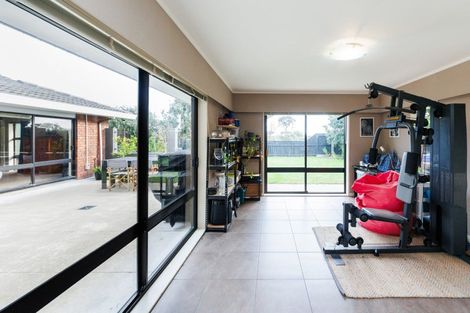Photo of property in 50 Kentucky Way, Awapuni, Palmerston North, 4412