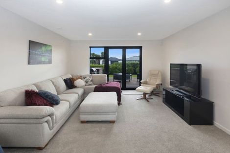 Photo of property in 6 Kilkivan Lane, Broomfield, Christchurch, 8042