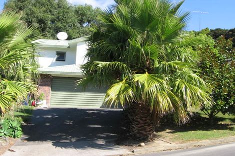 Photo of property in 11 Dee Place, Torbay, Auckland, 0630